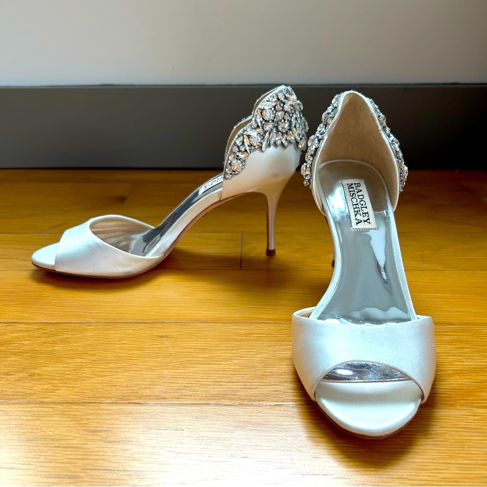 White Jeweled Badgley Mischka Pumps, 6